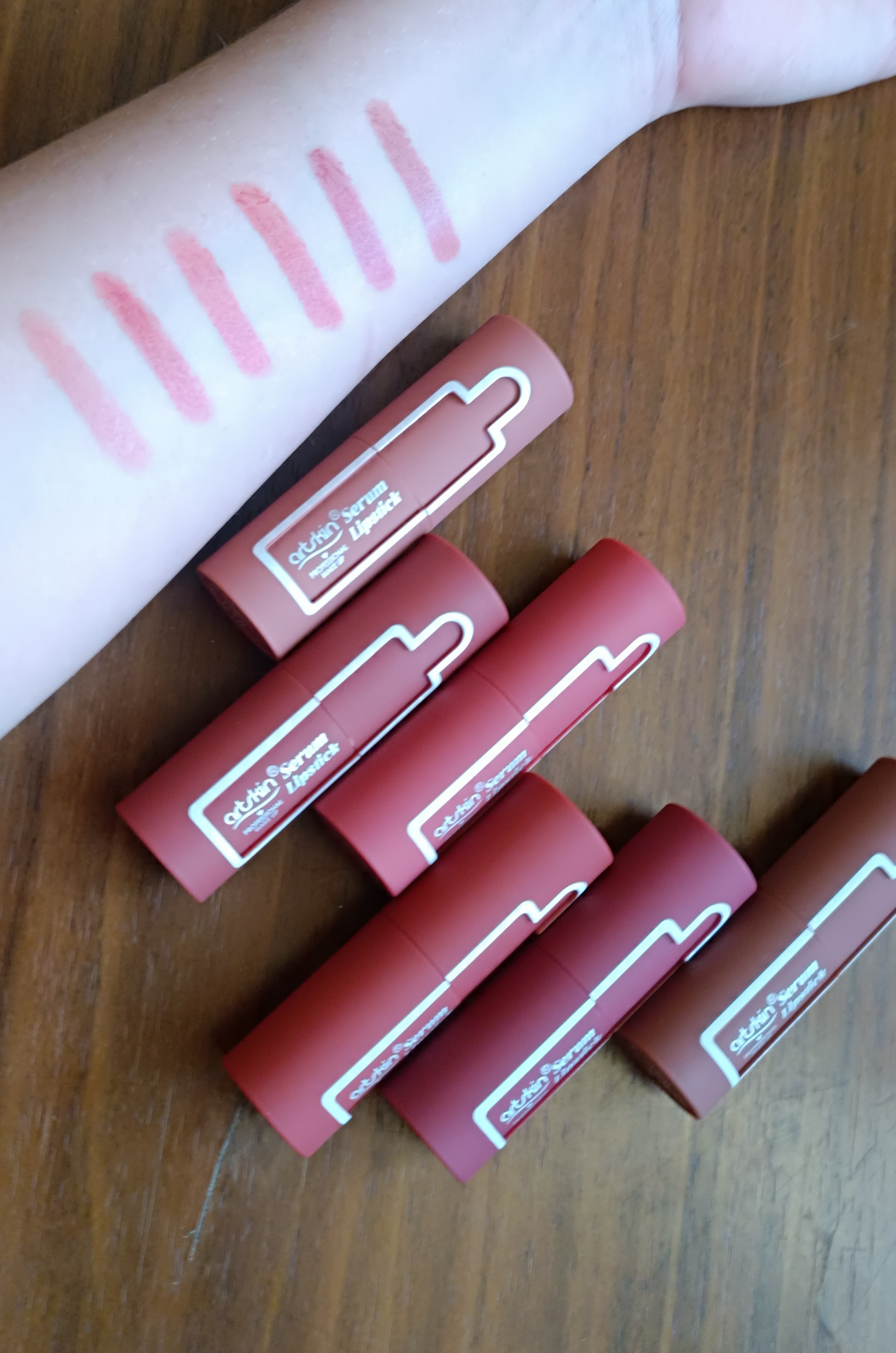 رژ جامد آرت اسکین