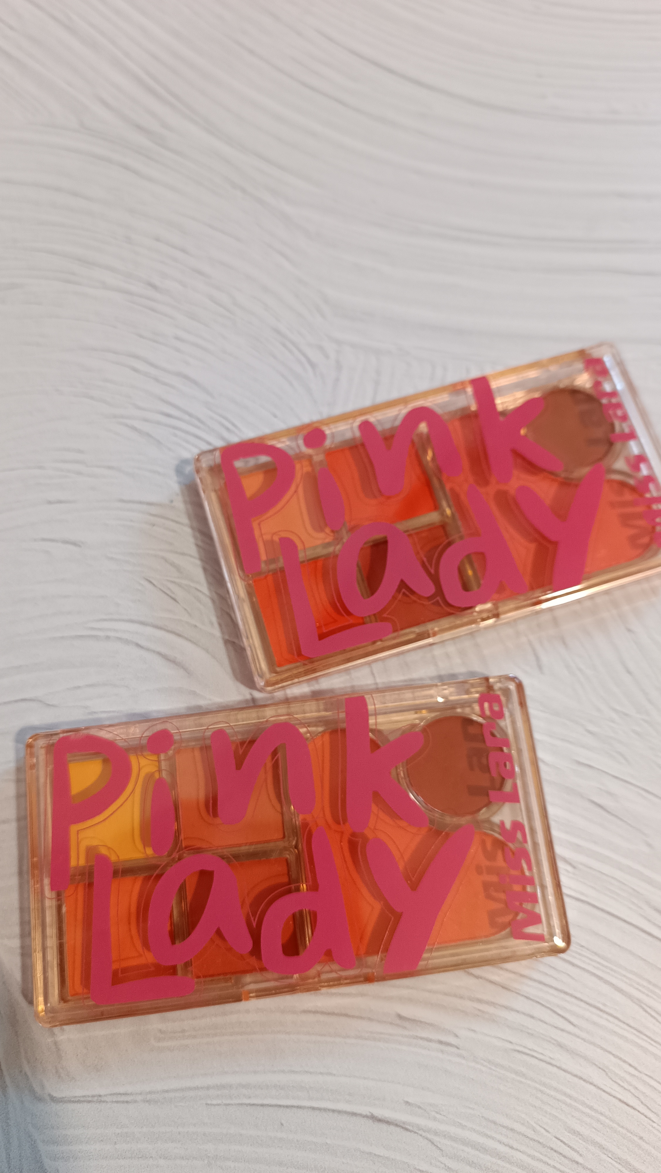 پالت سایه ورژ گونه  قلبی